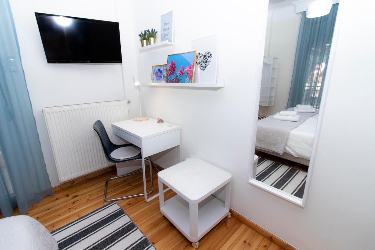 Large, Sunny, Modern Apartment Fully Renovated, Next To Agia Sofia Thessaloníki Exteriör bild