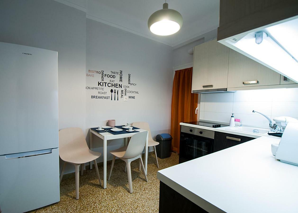 Large, Sunny, Modern Apartment Fully Renovated, Next To Agia Sofia Thessaloníki Exteriör bild